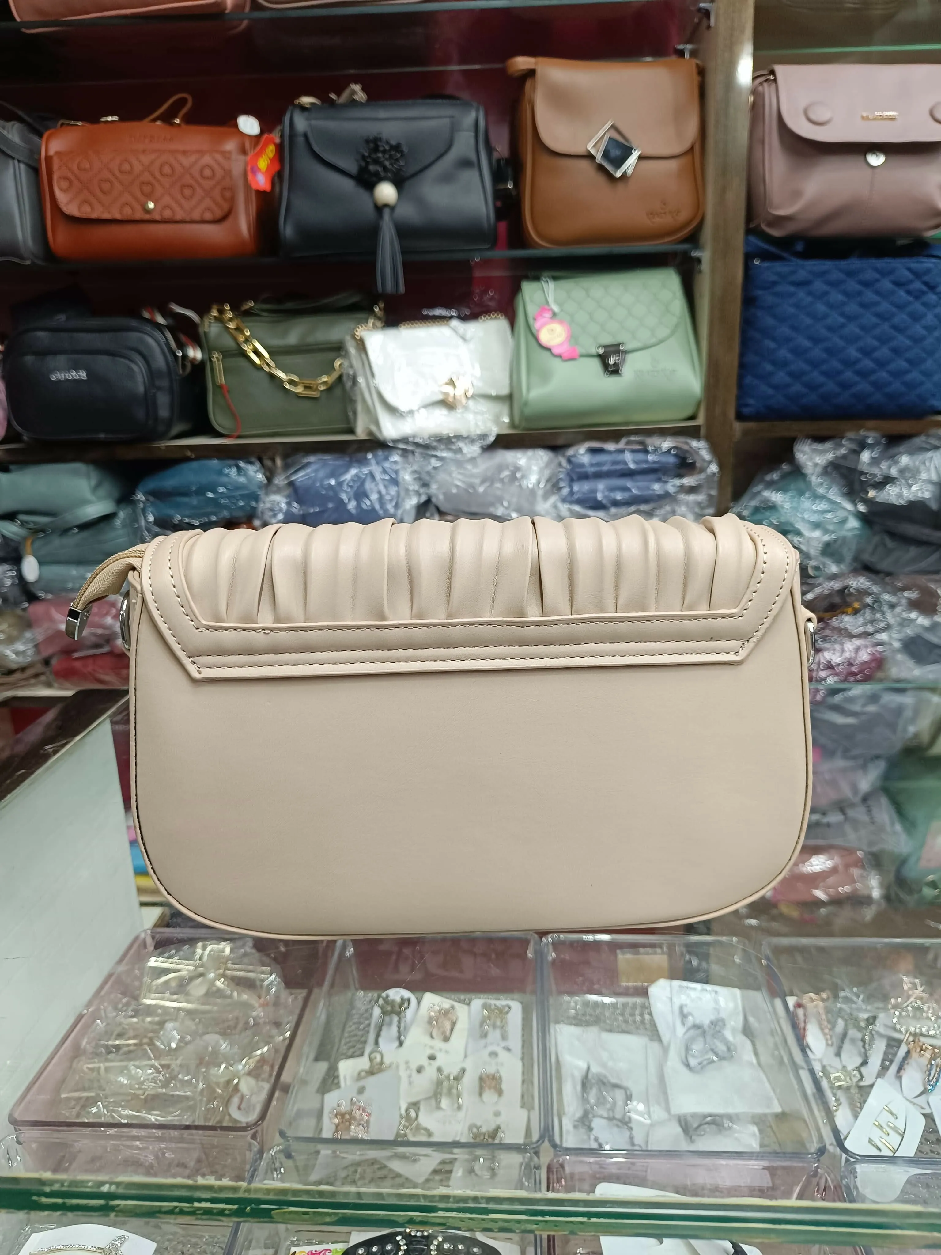 Cream stretch designed handbag forwomen / girls for parties and travel