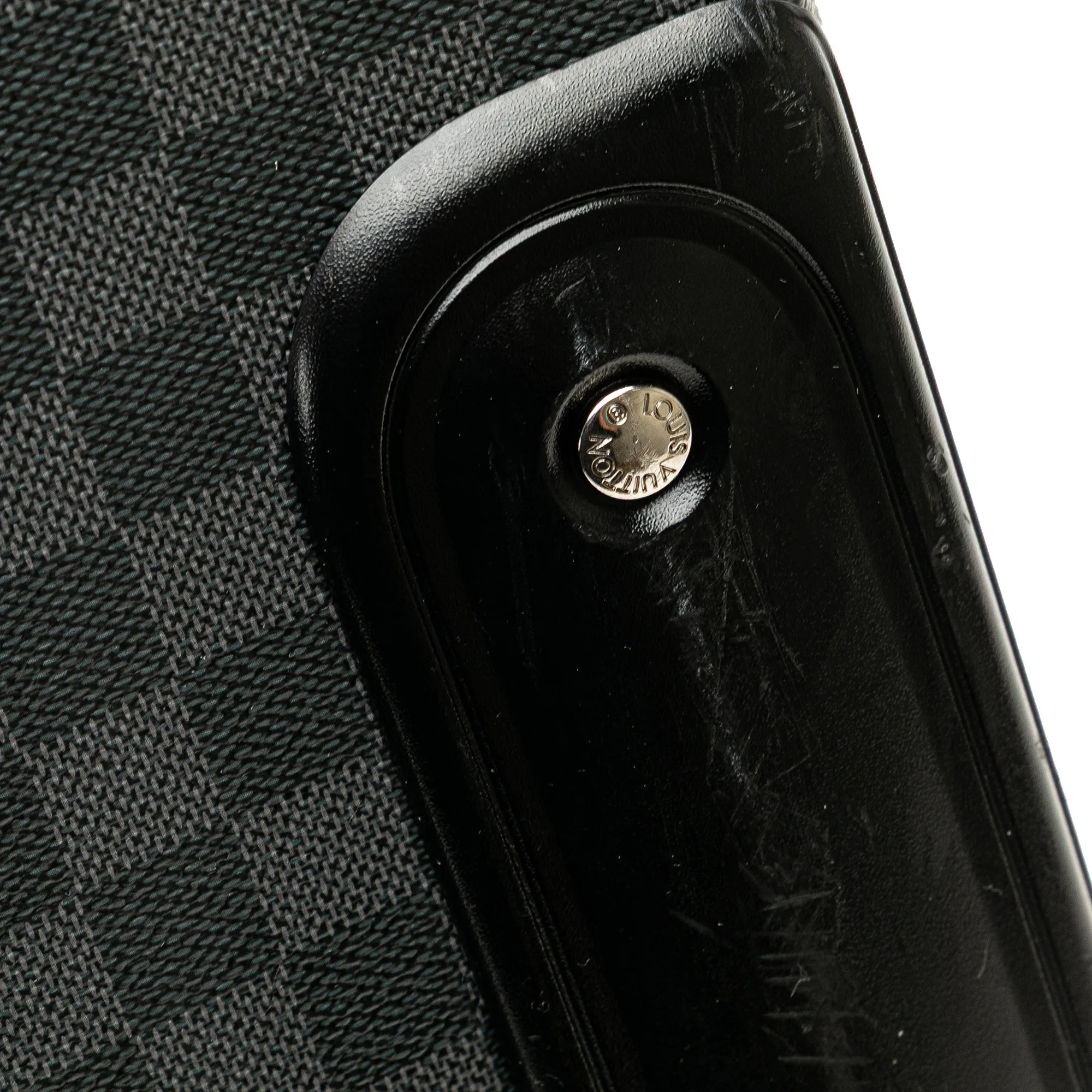 Damier Graphite Pegase 55