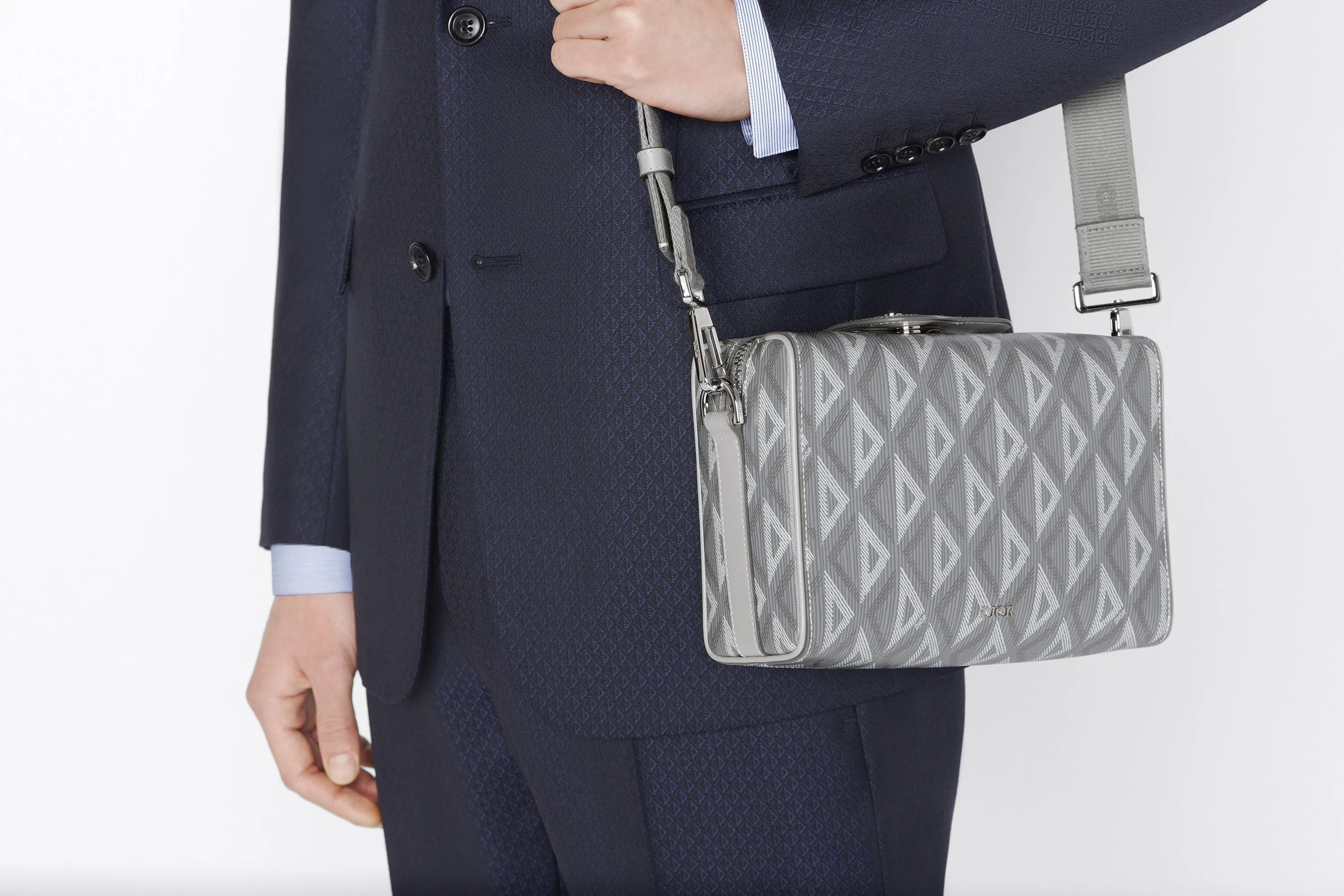 Dior Lingot Pouch • Dior Gray CD Diamond Canvas and Smooth Calfskin
