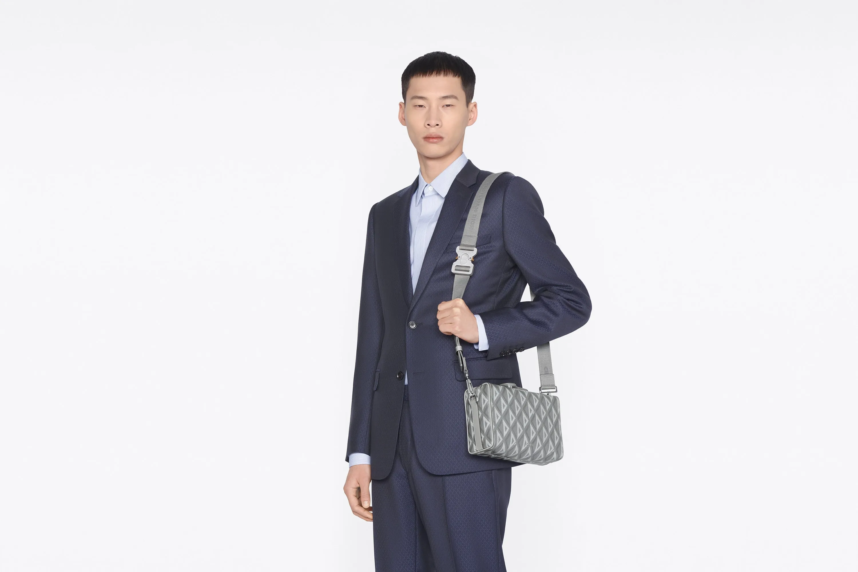 Dior Lingot Pouch • Dior Gray CD Diamond Canvas and Smooth Calfskin