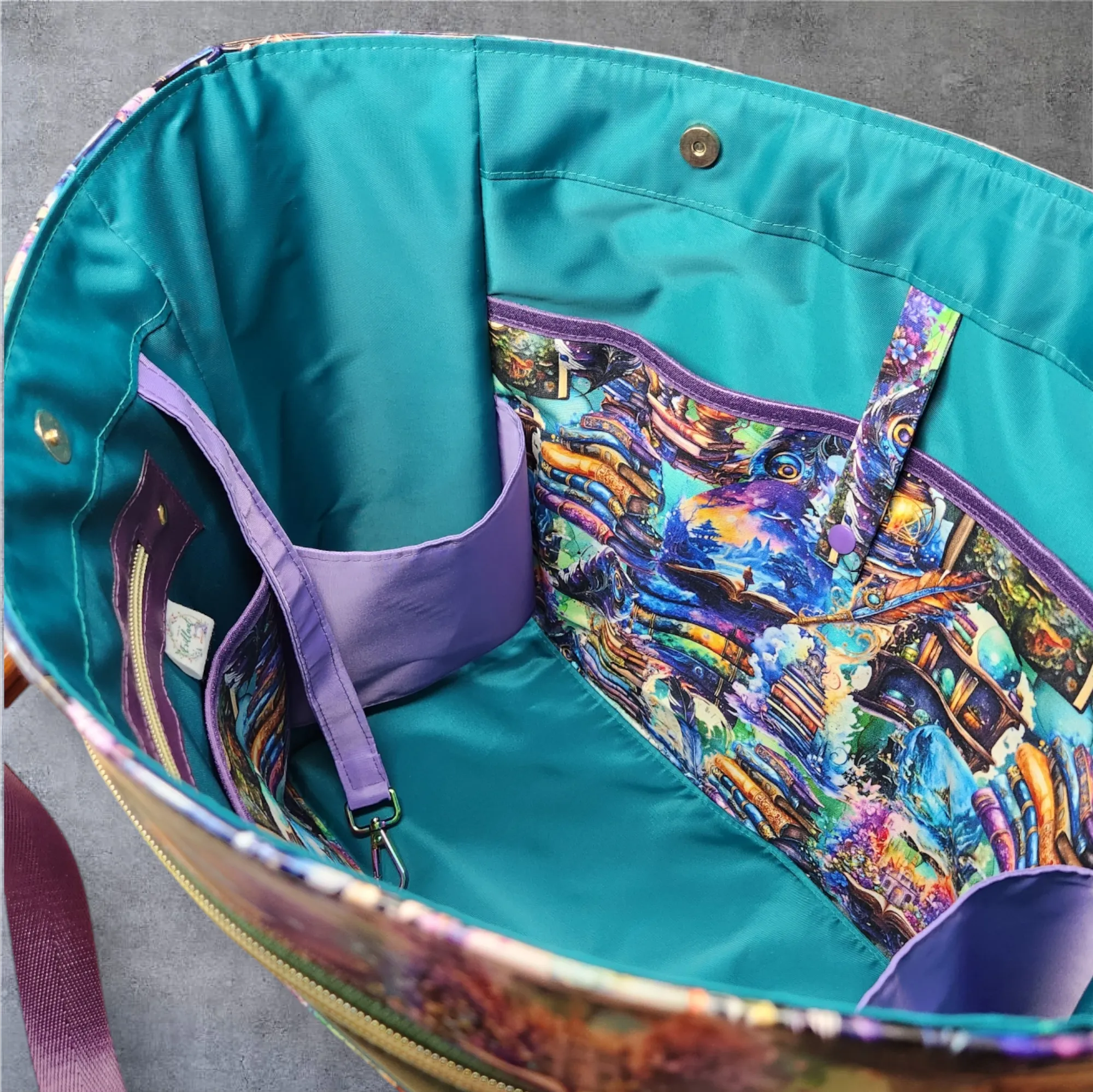 Fantasy Story Large overnight adjustable Tote bag