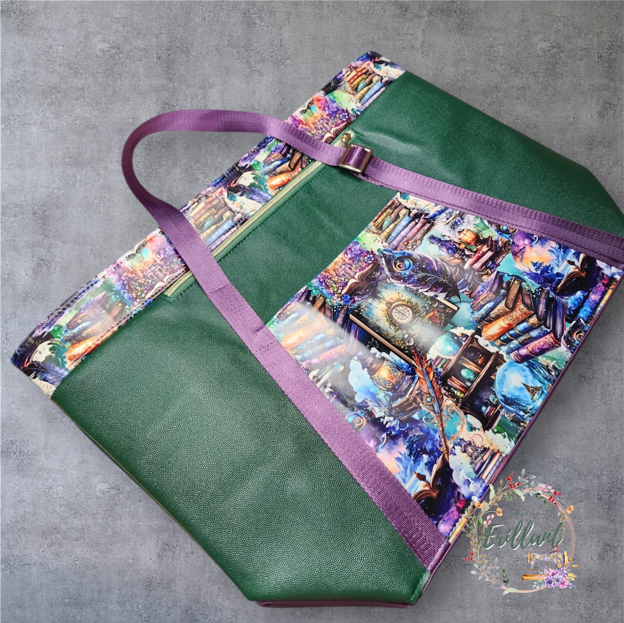 Fantasy Story Large overnight adjustable Tote bag