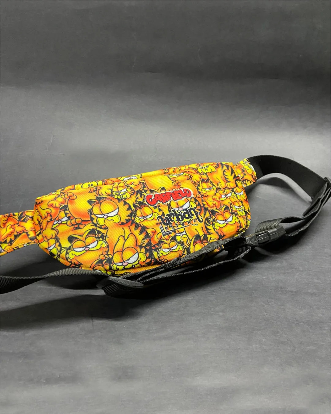 Garfield The Poser Fanny Pack