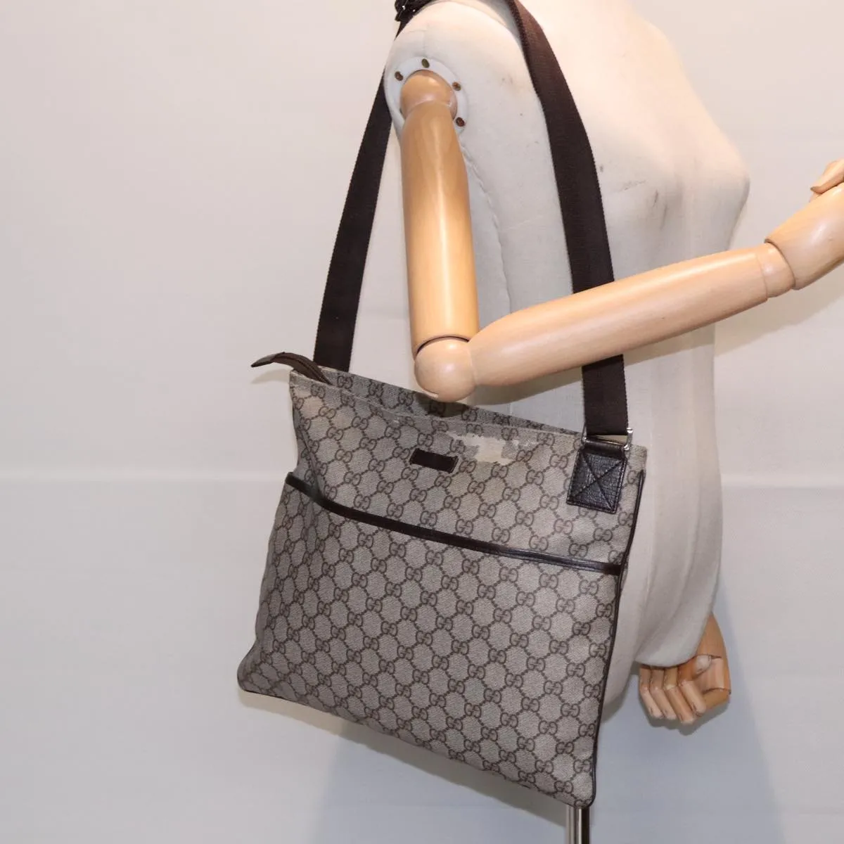GUCCI GG Canvas Shoulder Bag Coated Canvas Beige fm3897