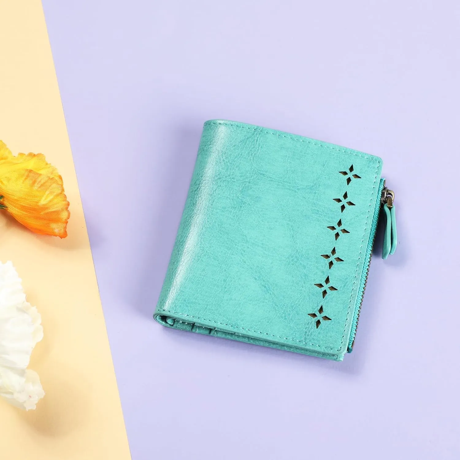 Lavemi Ultra Thin Small Compact Leather Womens Girls Wallets RFID Blocking Credit Card Holder for Women