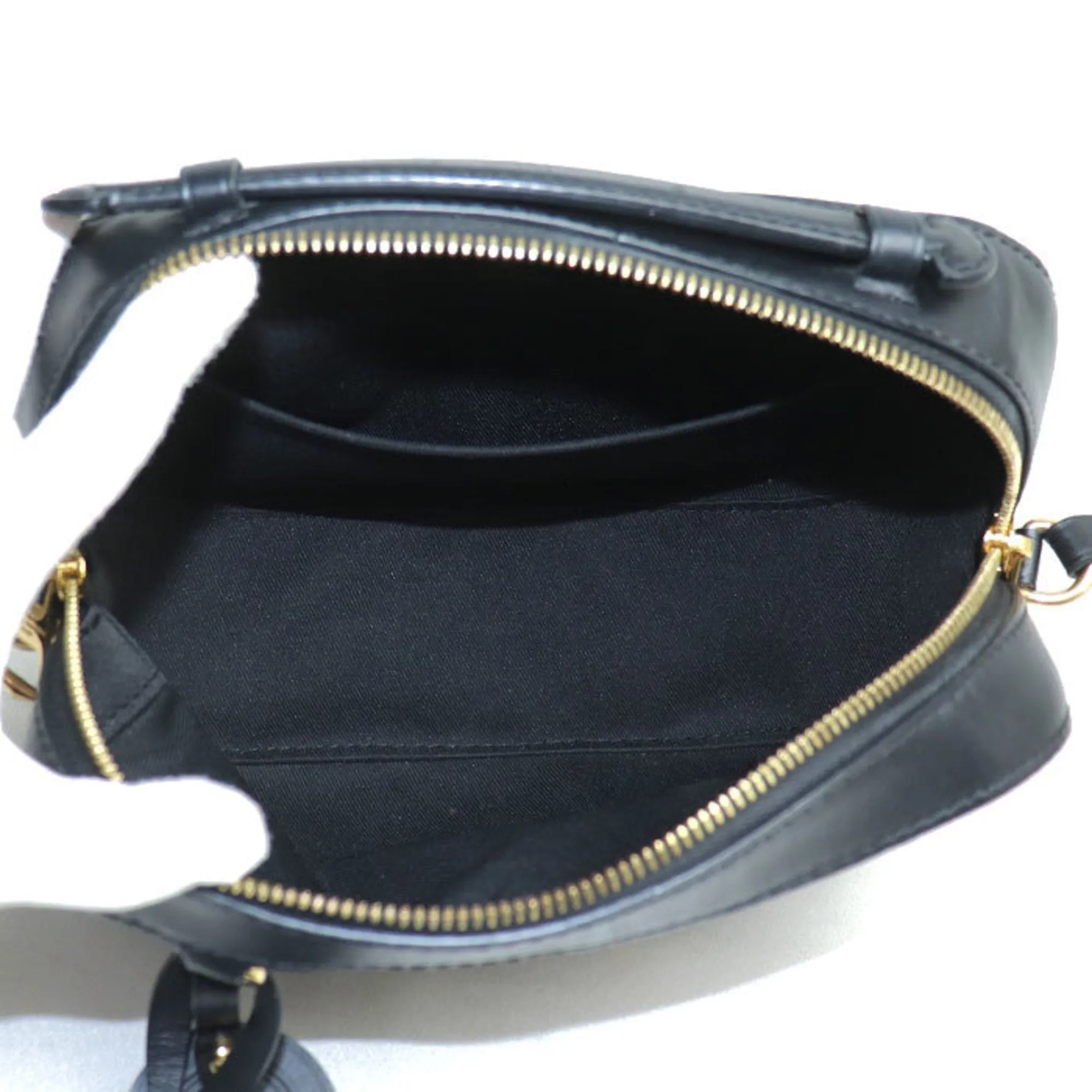 LV Pochette Crossbody Bag M81370