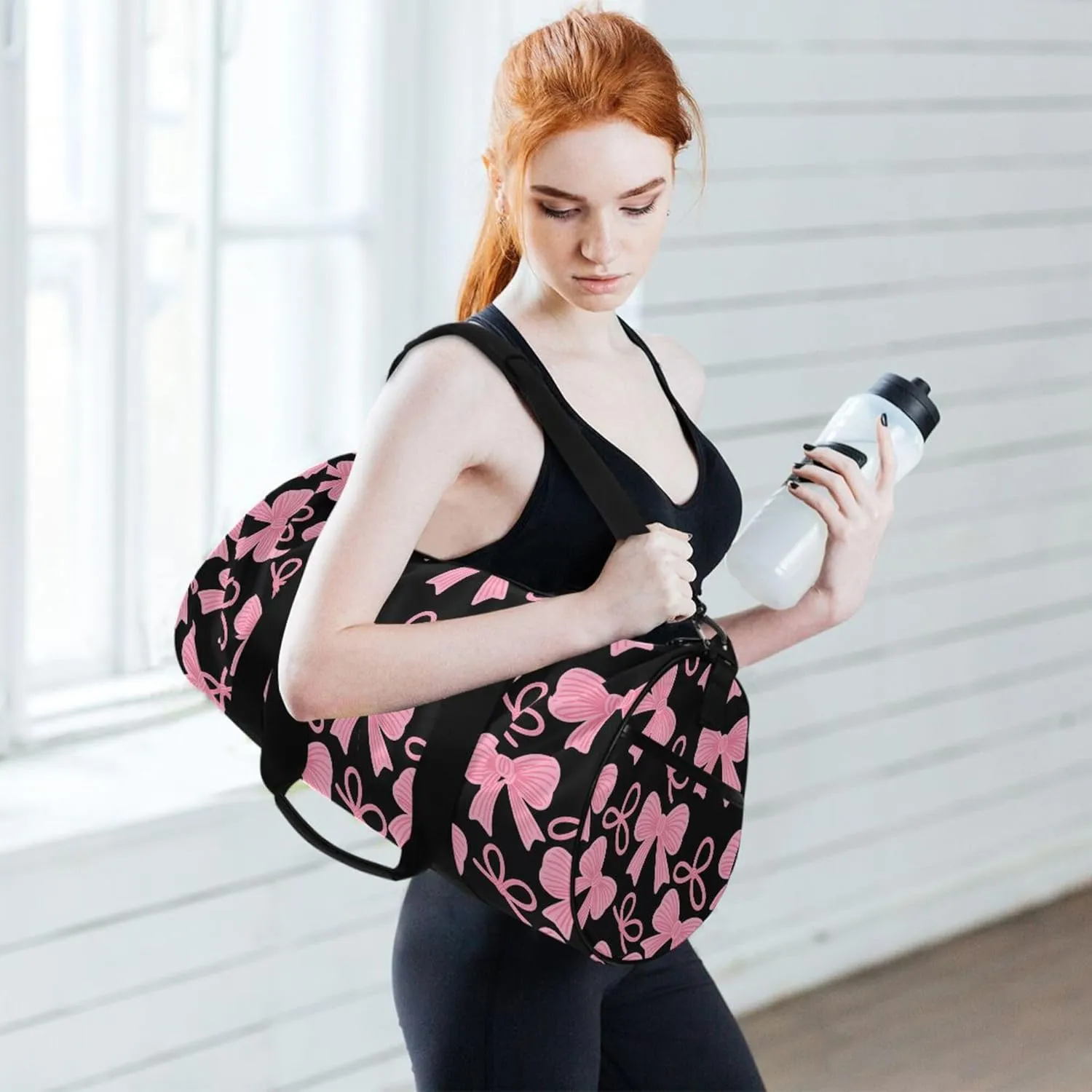 MNSRUU Sports Duffel Bags, Pink Bow Athletic Gym Bag Overnight Workout Travel Tote Luggage for Men Women Yoga